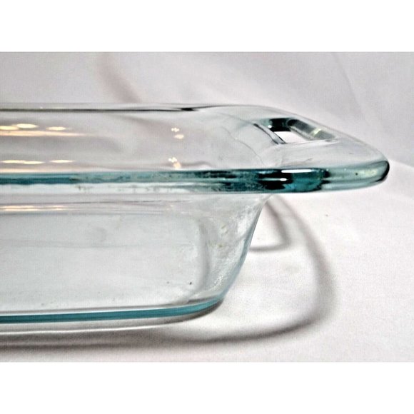 PYREX C233 Easy Grab Baking Dish 3qt Glass Food Storage Dish Open Handles No Lid - Picture 6 of 7